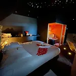 לינה וארוחת בוקר Octavie - De Luxe A Avec Piscine Privee, Jacuzzi, Sauna Et Hammam