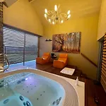 לינה וארוחת בוקר Octavie - De Luxe A Avec Piscine Privee, Jacuzzi, Sauna Et Hammam