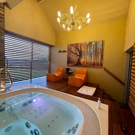 Bed & Breakfast Octavie - De Luxe A Avec Piscine Privee, Jacuzzi, Sauna Et Hammam