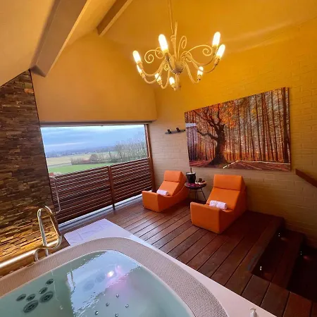 לינה וארוחת בוקר Octavie - De Luxe A Avec Piscine Privee, Jacuzzi, Sauna Et Hammam טורנאי